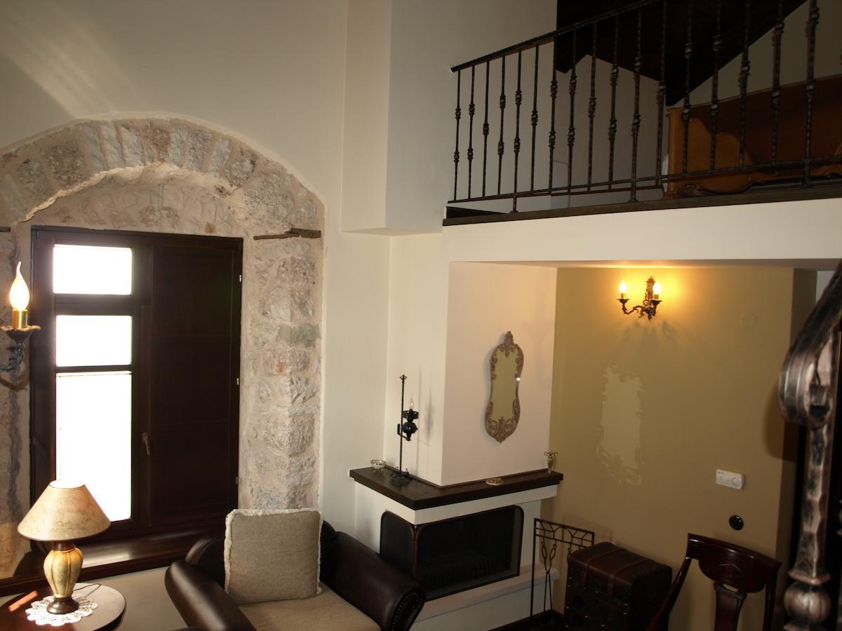 Αρχοντικό Ρίγγα 1872 - Arhontiko Riga 1872 Hotell Paramythia Rom bilde